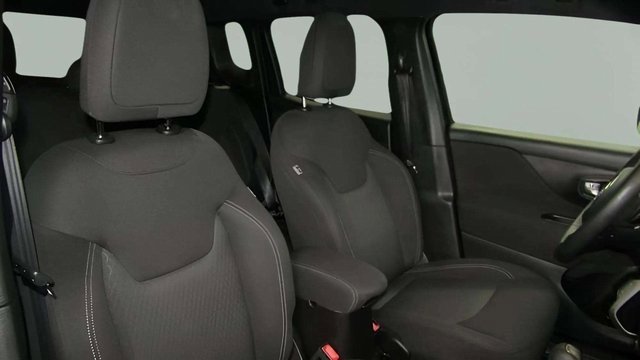 Used 2021 Jeep Renegade Latitude image 8