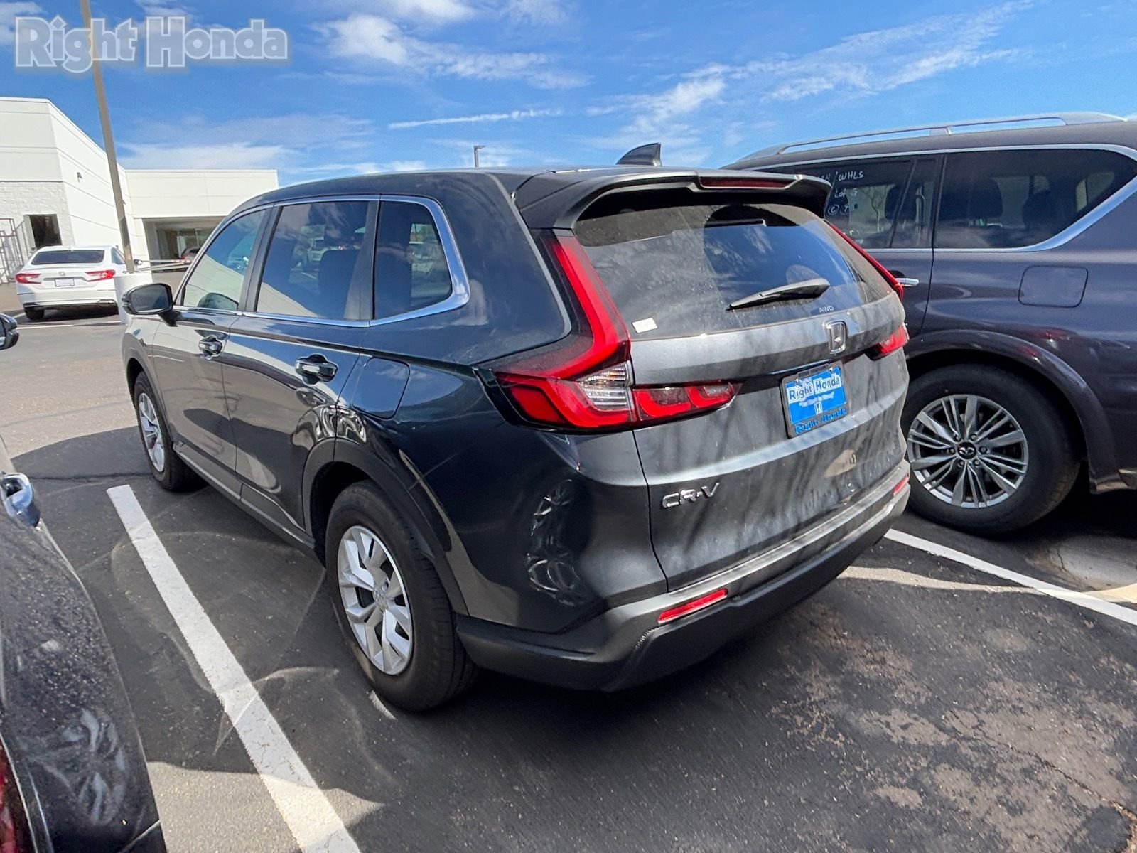 Used 2025 Honda CR-V LX image 3