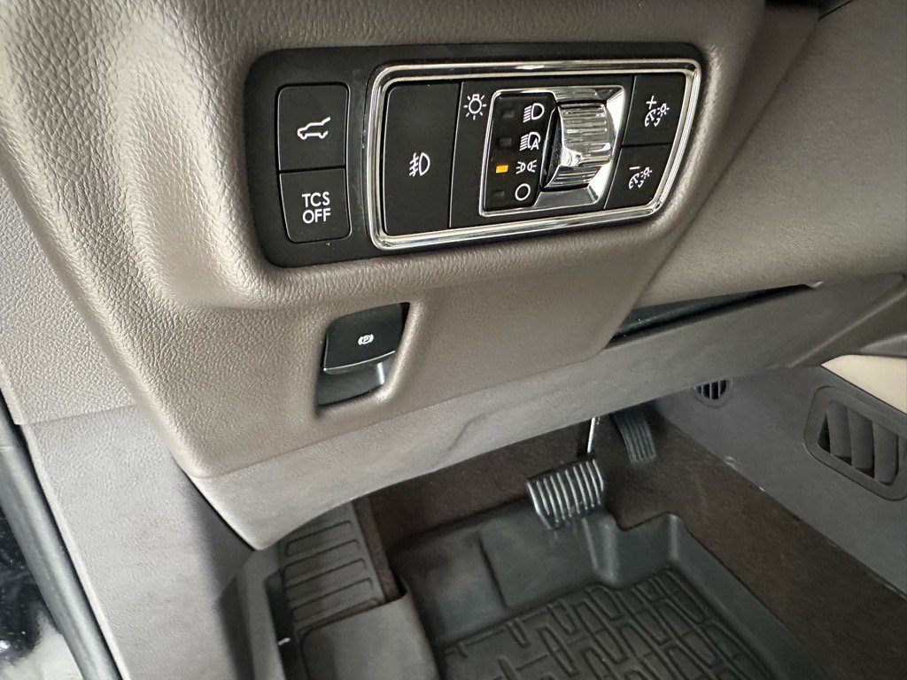 Used 2022 Lincoln Nautilus Reserve w/ Equipment Group 202A AWD/4WD image 36