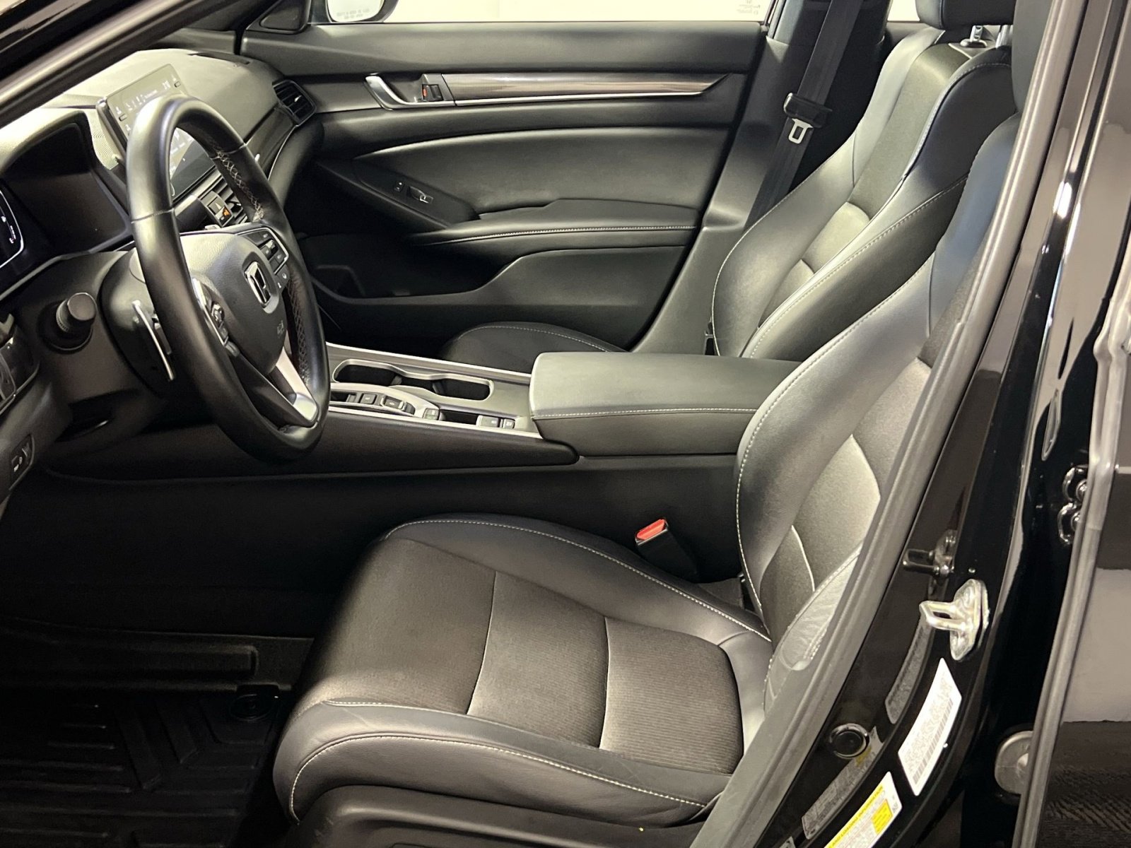 Used 2020 Honda Accord Sport image 14