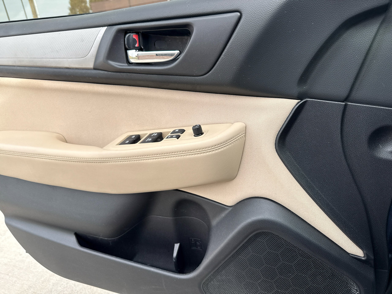 Used 2017 Subaru Outback 2.5i Premium image 23