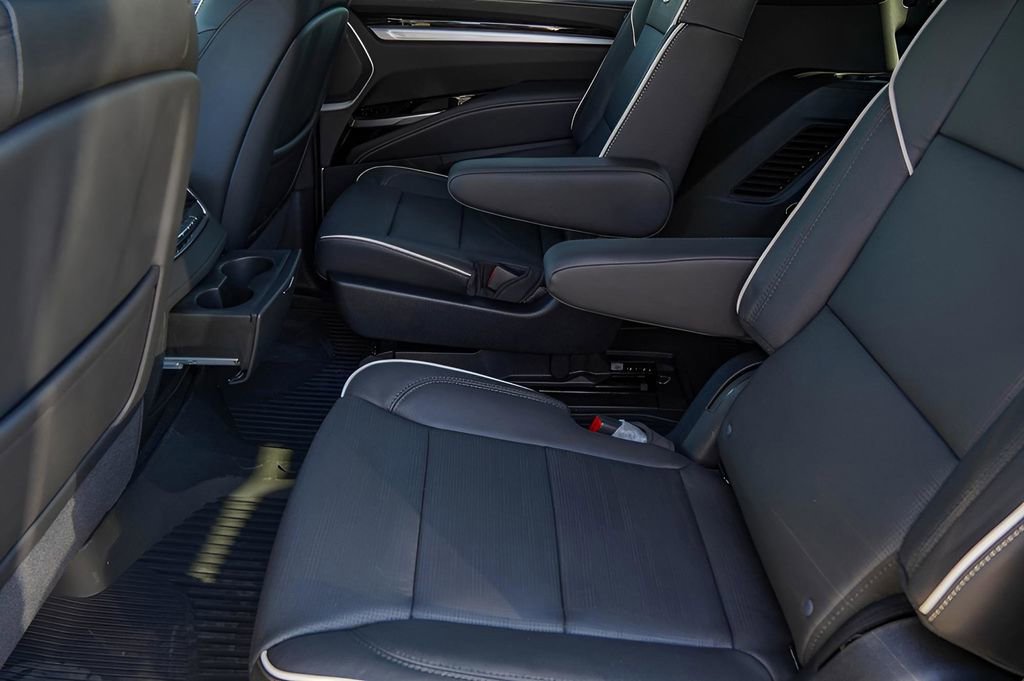 New 2025 Cadillac Escalade Sport w/ Touring Package AWD/4WD image 22