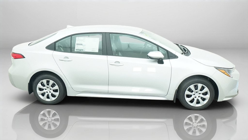 New 2027 Toyota Corolla LE FWD image 7