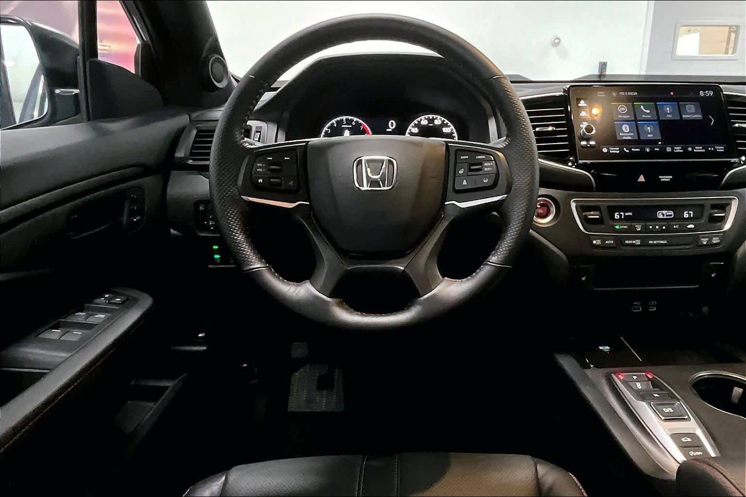 Used 2025 Honda Ridgeline TrailSport image 12