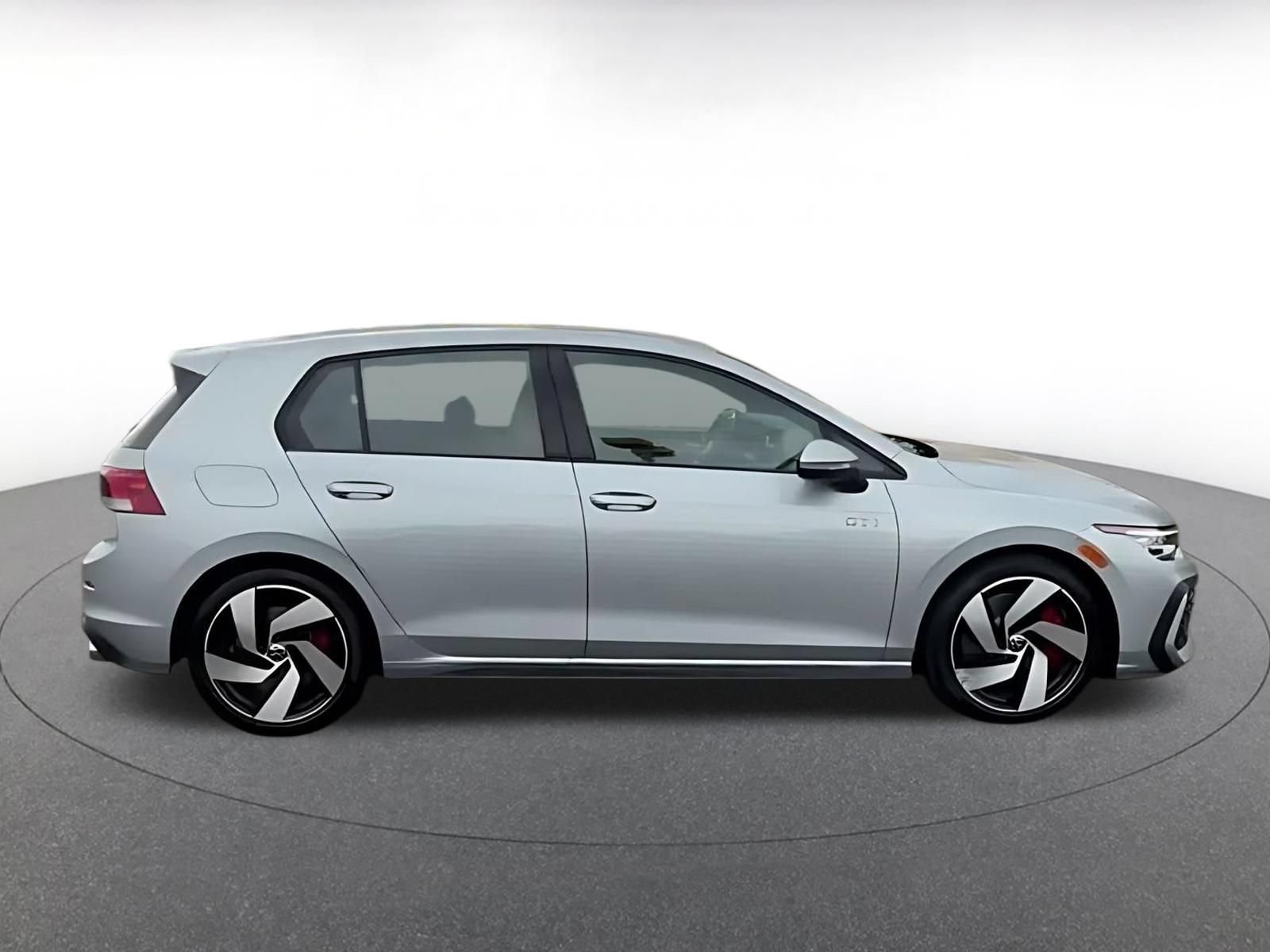 Used 2026 Volkswagen Golf S FWD image 12