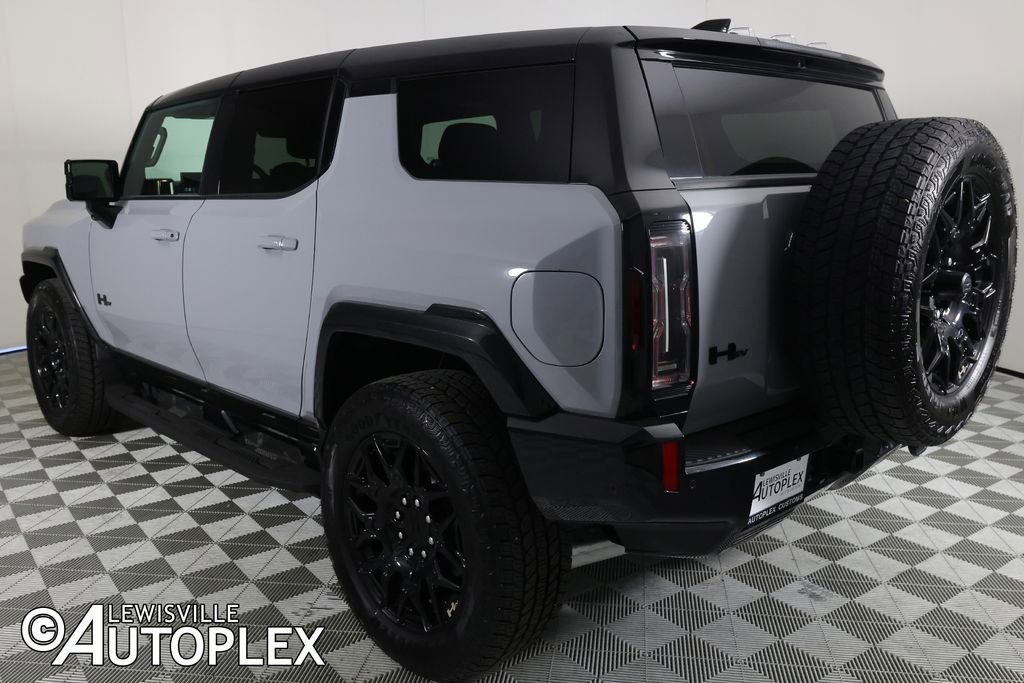 Used 2025 GMC Hummer EV 2X w/ LPO, Dark Essentials Package AWD/4WD image 7