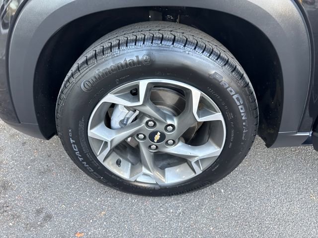 Certified 2025 Chevrolet Trax LT w/ Driver Confidence Package FWD image 26