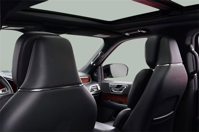 Used 2021 Lincoln Navigator Reserve image 18