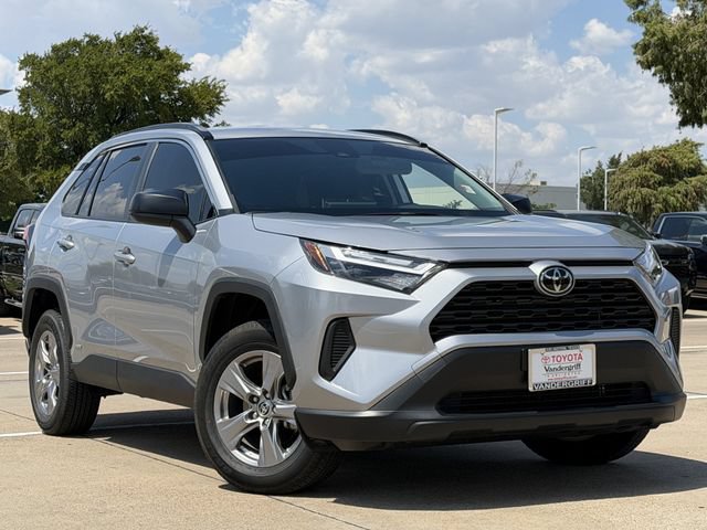 Certified 2025 Toyota RAV4 LE AWD/4WD image 2