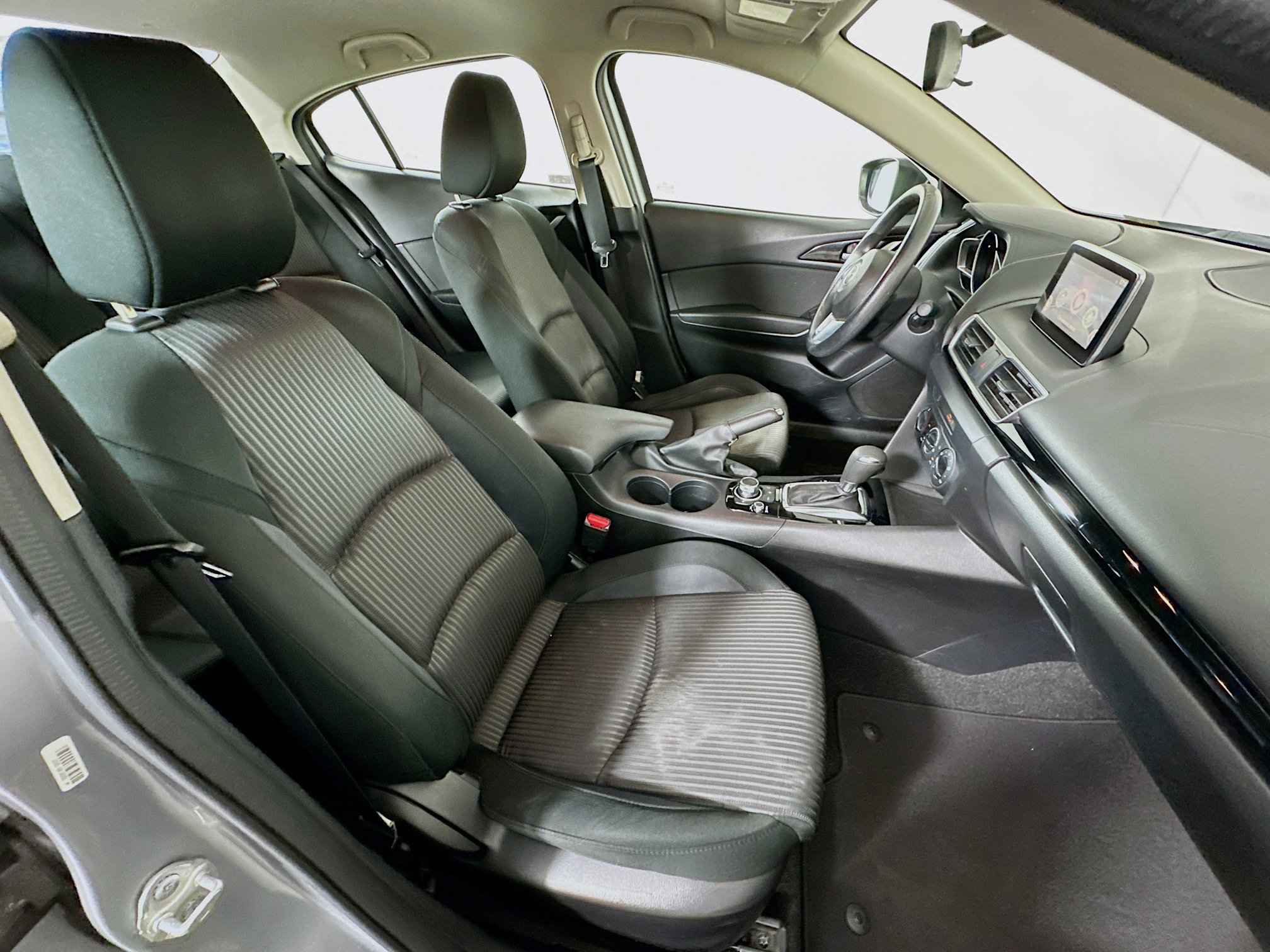 Used 2016 MAZDA MAZDA3 i Sport w/ Preferred Equipment Package image 28