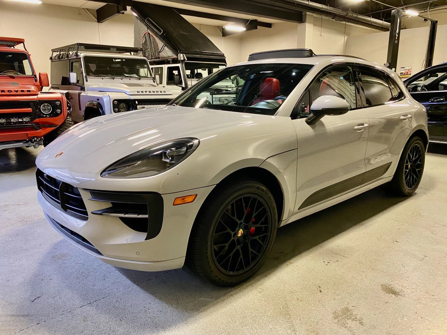 Used 2021 Porsche Macan GTS image 2