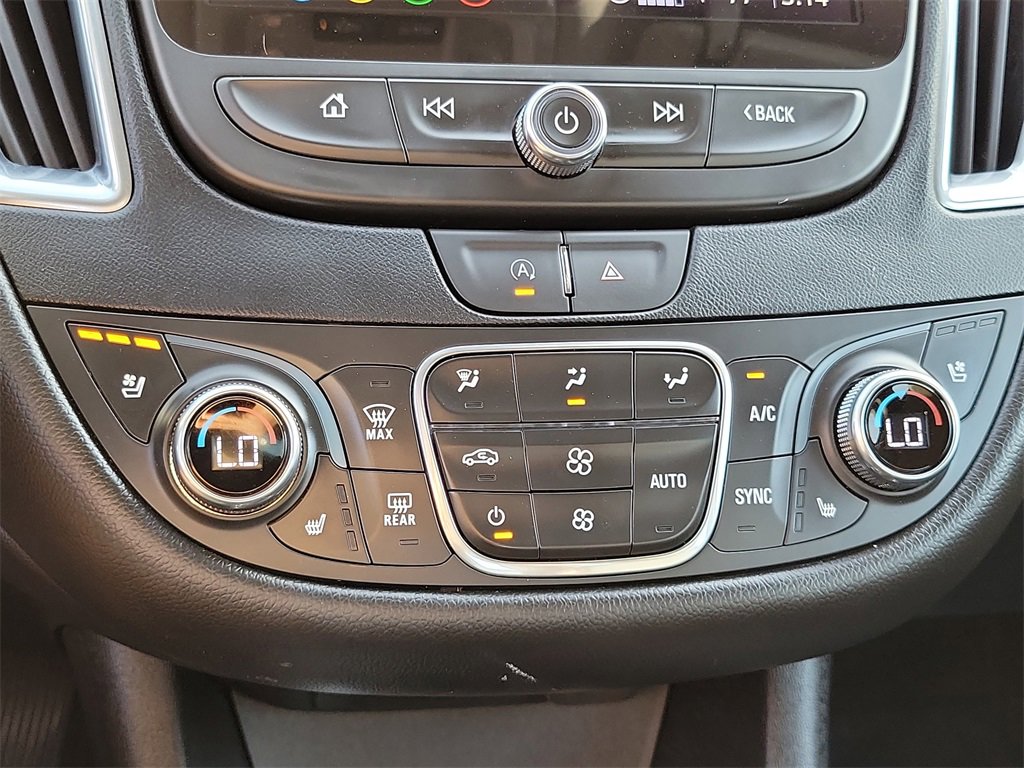 Used 2024 Chevrolet Malibu LT image 11