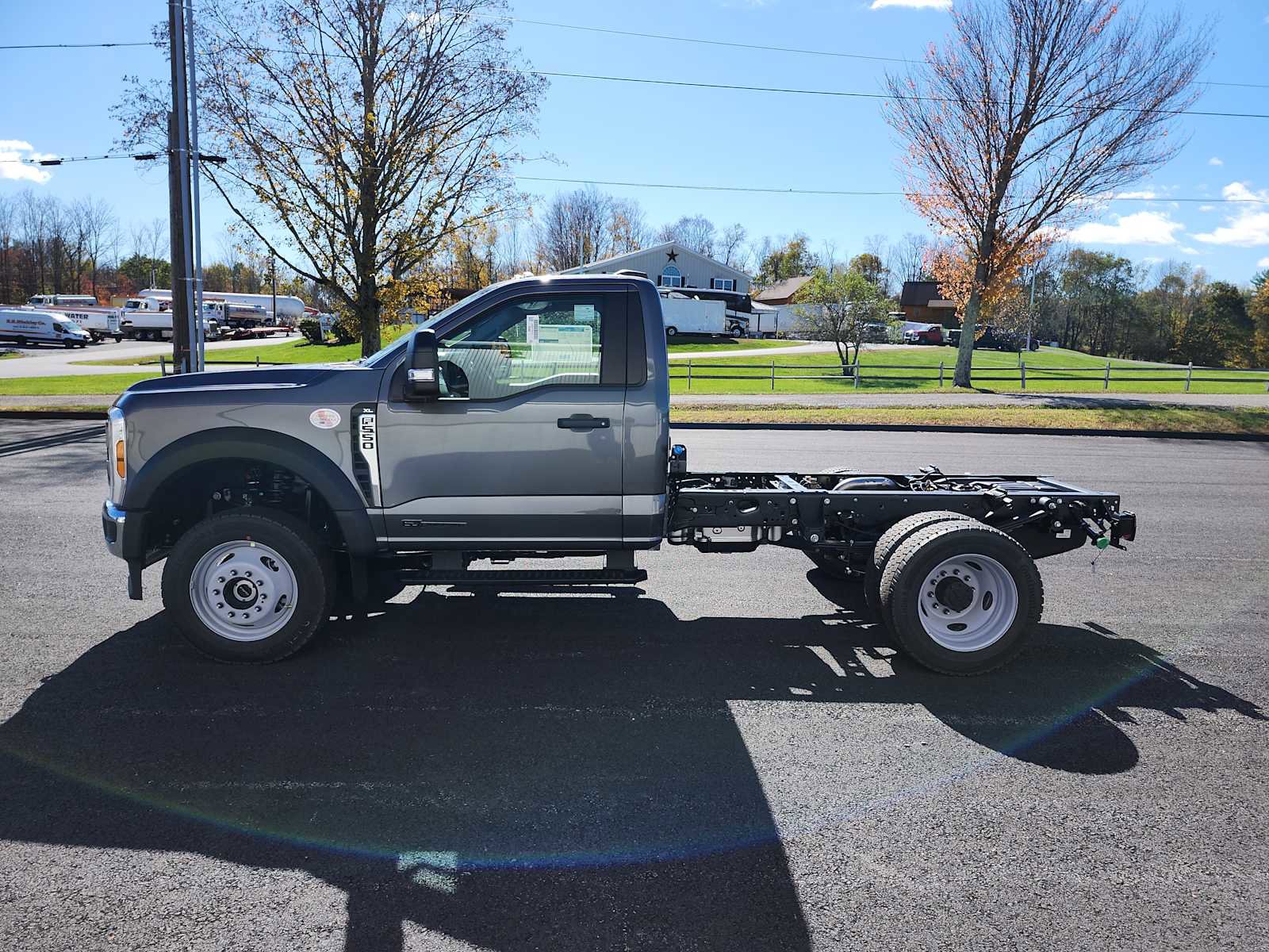 New 2026 Ford F550 4x4 Regular Cab Super Duty image 4