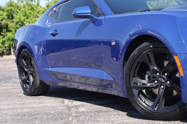 Used 2021 Chevrolet Camaro LT w/ RS Package RWD image 3