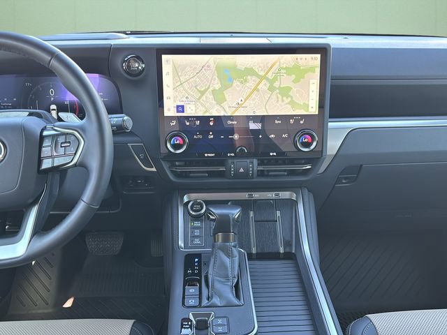 Used 2024 Lexus GX 550 AWD/4WD image 19