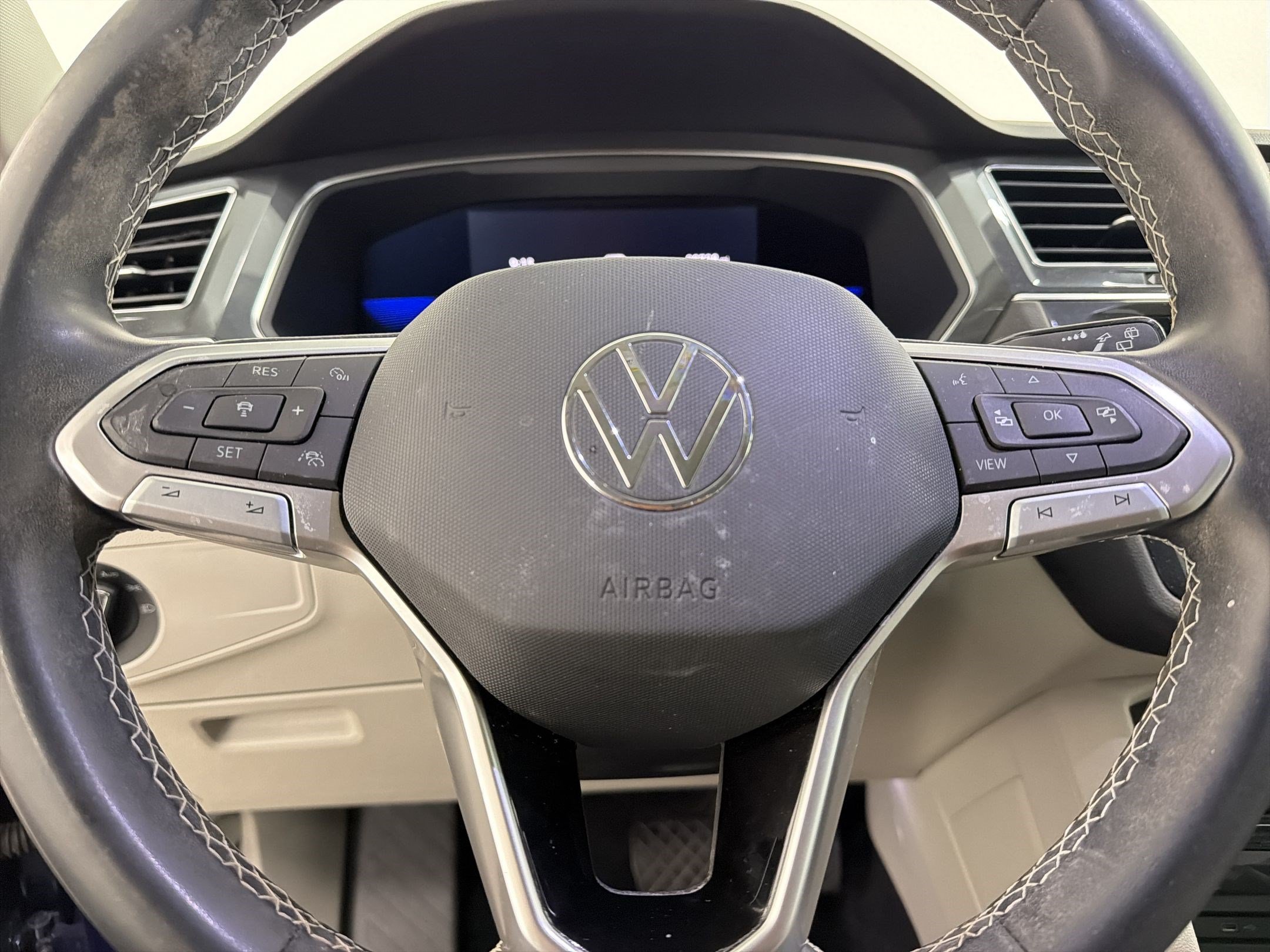 Used 2023 Volkswagen Tiguan SE FWD image 15