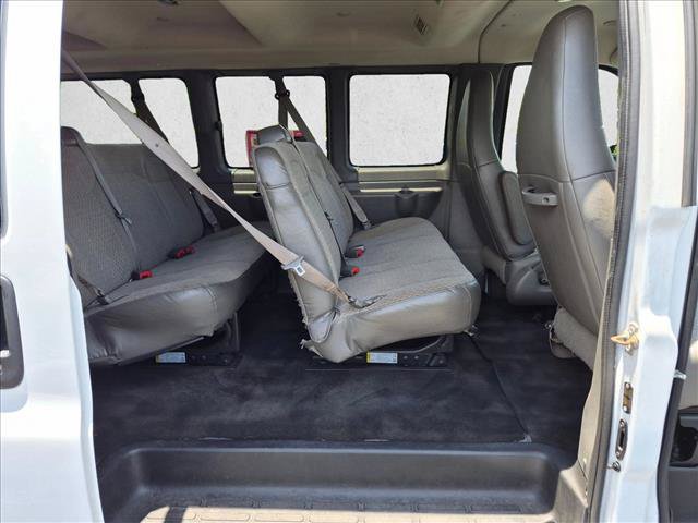 Used 2019 Chevrolet Express 3500 LT w/ LT Preferred Equipment Group RWD image 18