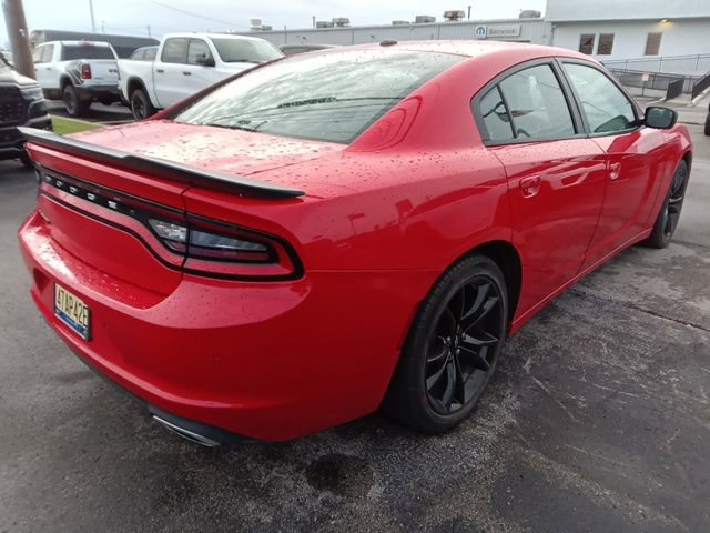 Used 2017 Dodge Charger SE w/ Power Sunroof Group image 5
