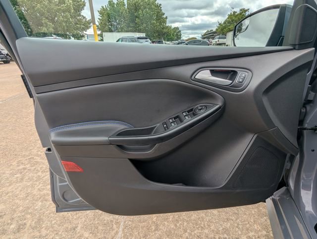 Used 2016 Ford Focus RS image 16