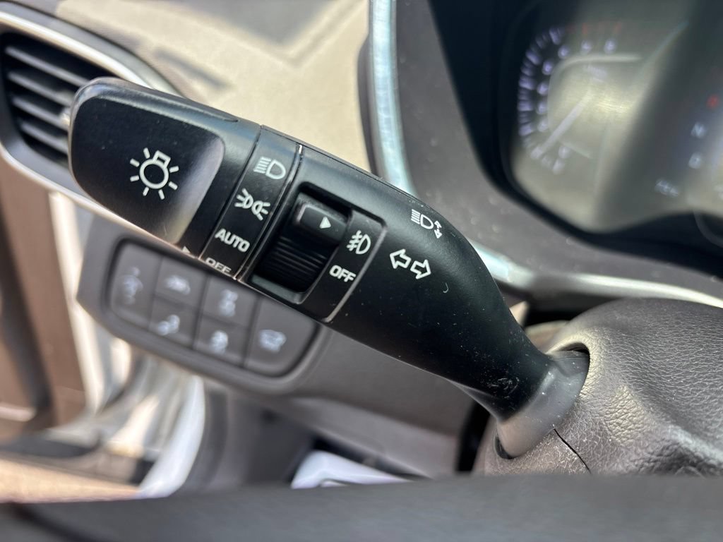 Used 2020 Hyundai Santa Fe SEL w/ Convenience Package AWD/4WD image 33