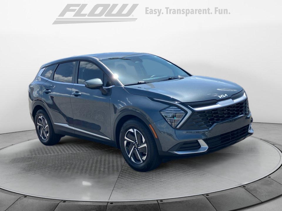 Used 2025 Kia Sportage LX FWD image 1