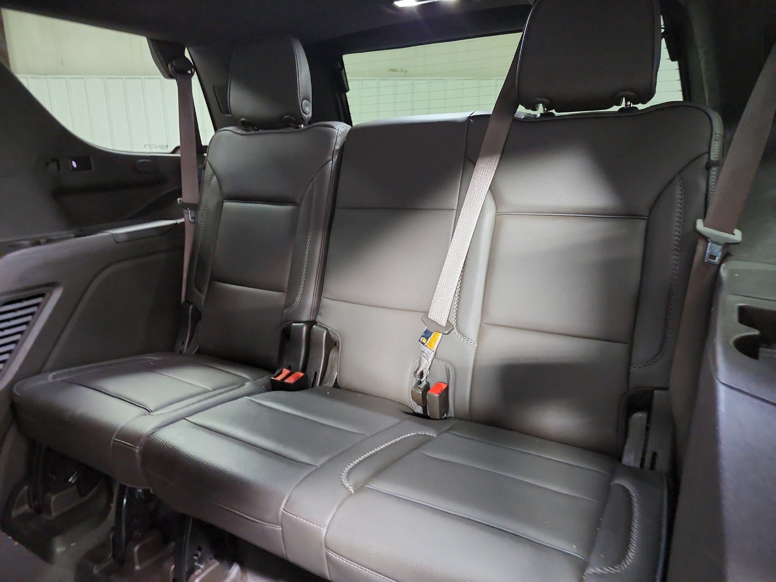 Used 2021 GMC Yukon Denali w/ Denali Premium Package AWD/4WD image 12