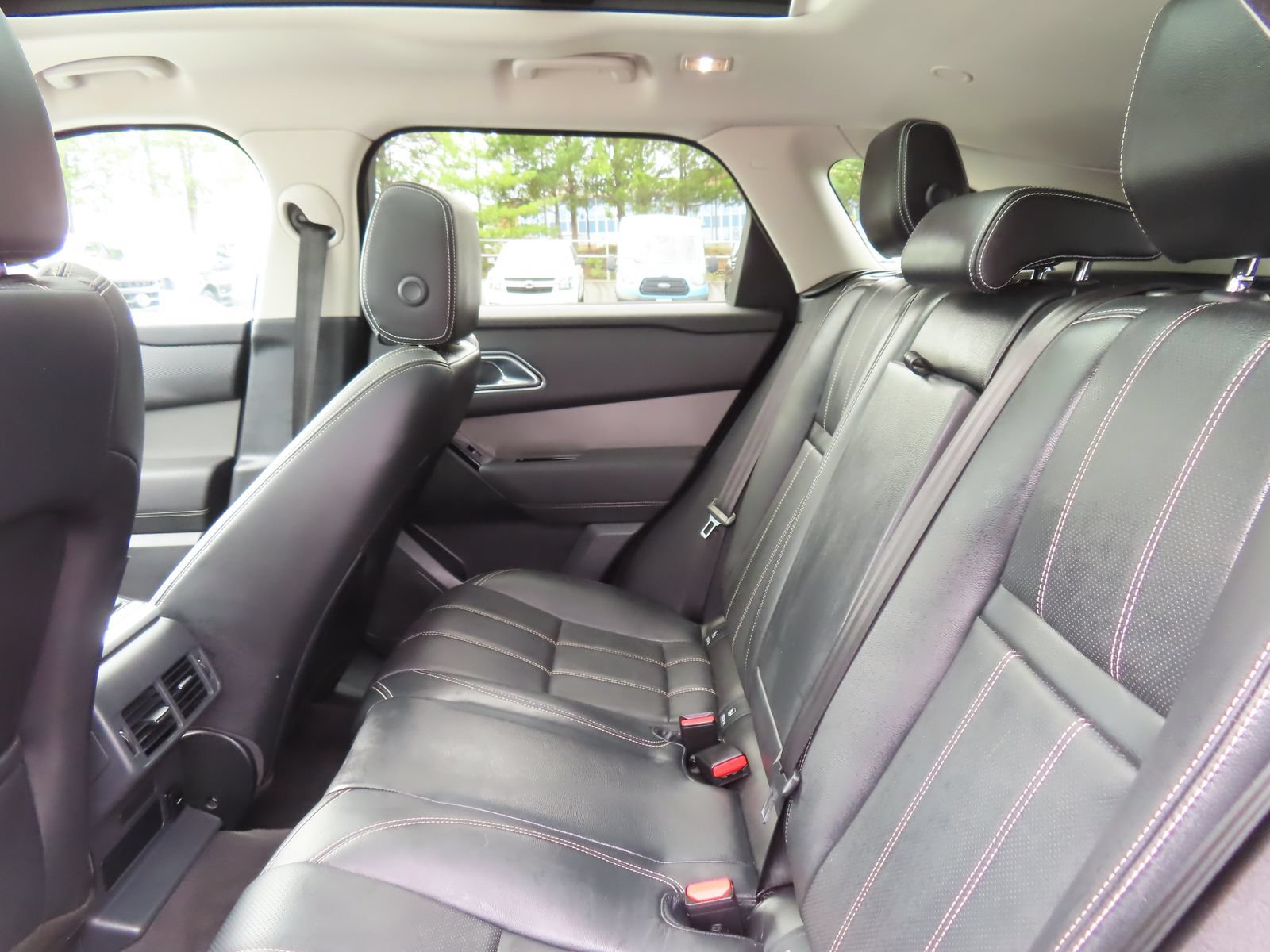 Used 2023 Land Rover Range Rover Velar S AWD/4WD image 33