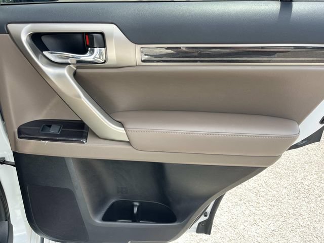 Used 2020 Lexus GX 460 Premium AWD/4WD image 24