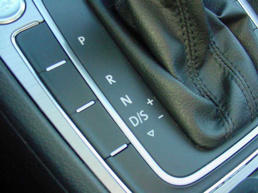 Used 2015 Volkswagen Golf SE image 10