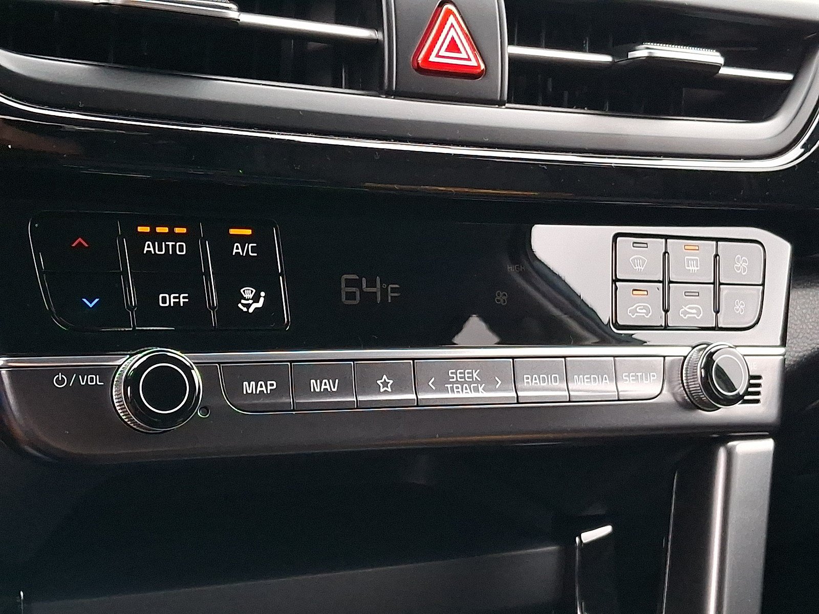 New 2026 Kia Seltos S AWD/4WD image 8
