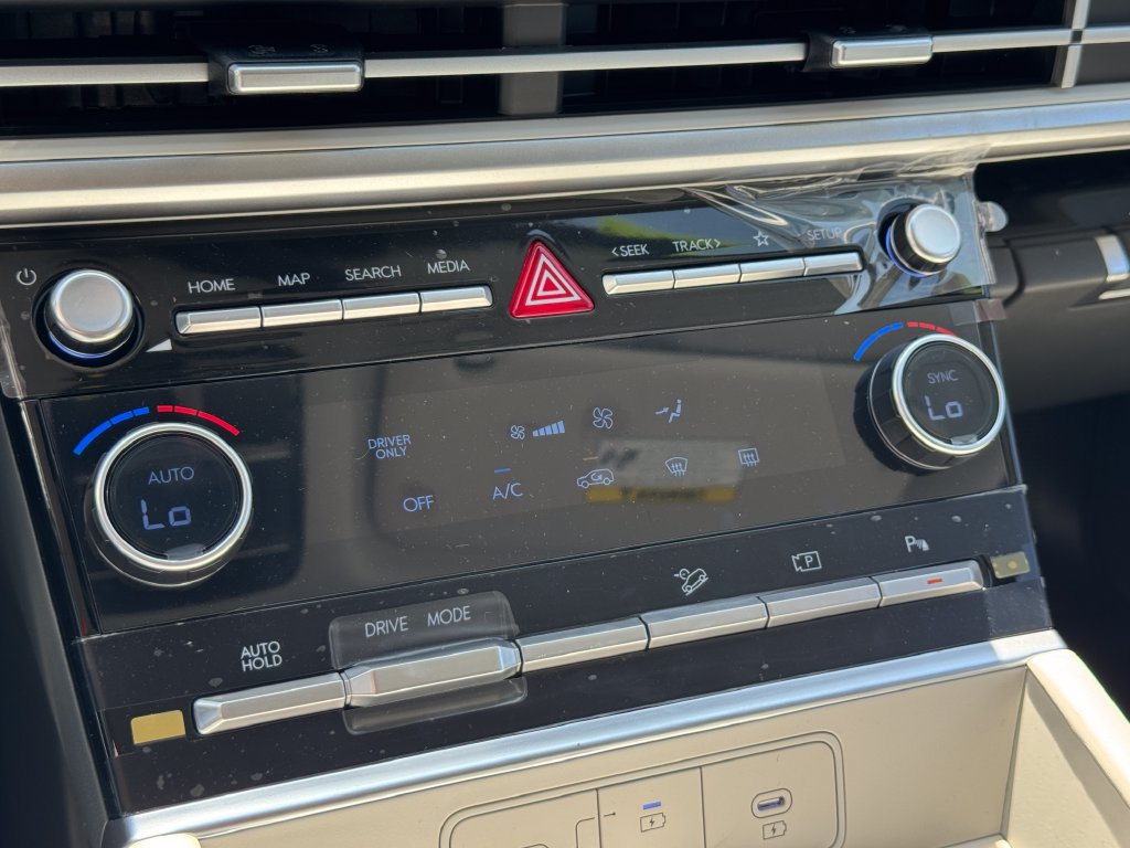 New 2026 Hyundai Santa Fe SE FWD image 22