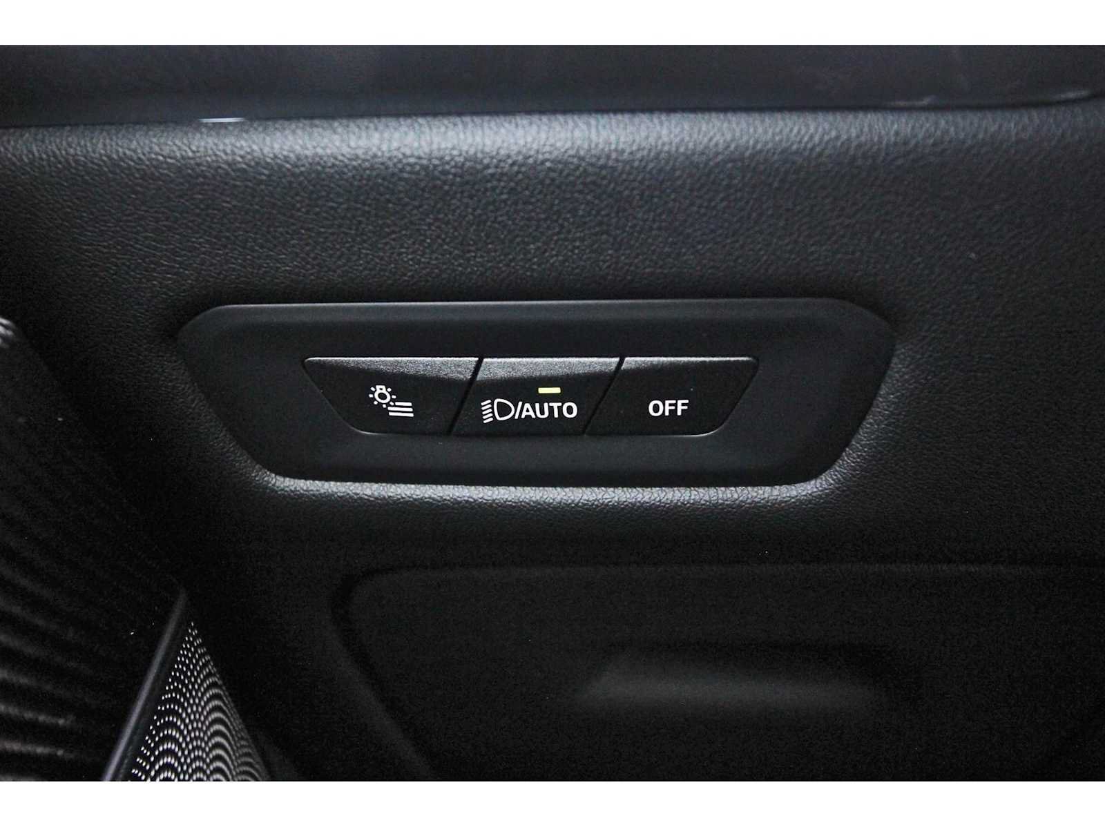 Used 2024 BMW X6 M60i AWD/4WD image 18