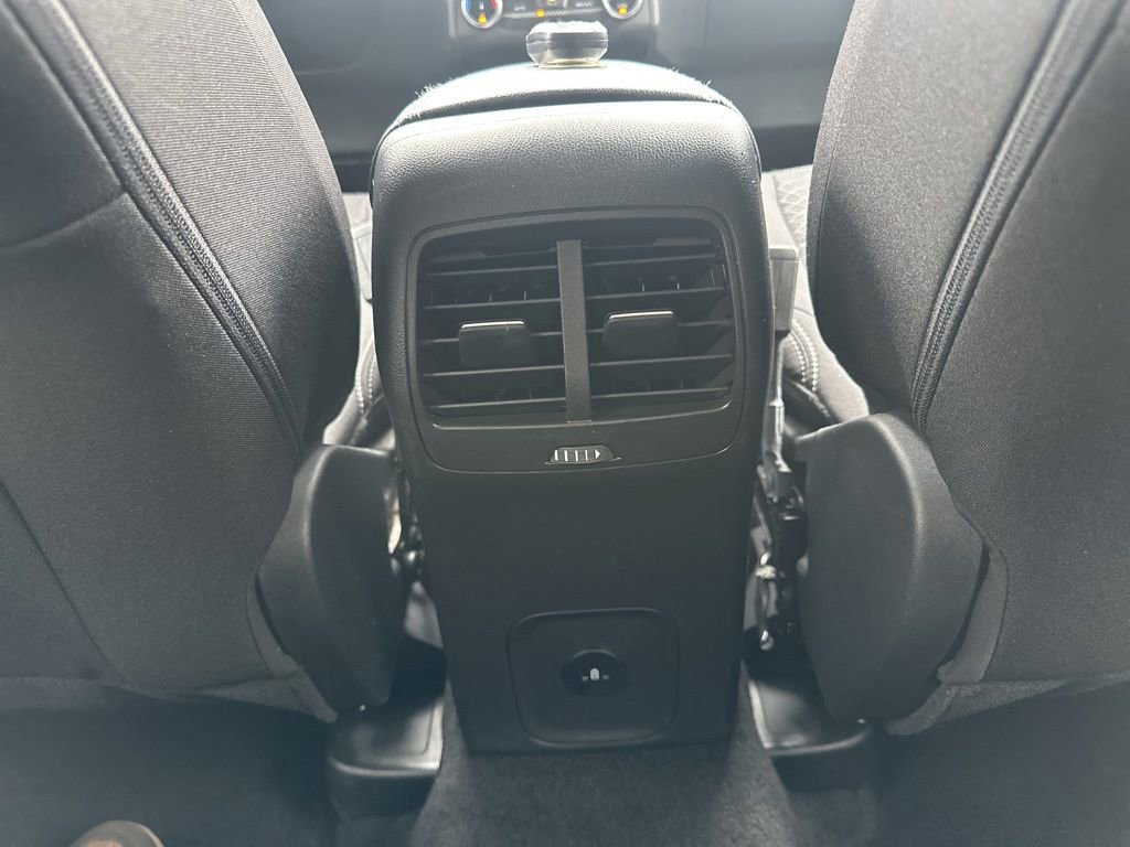 Used 2025 Ford Escape Active image 30