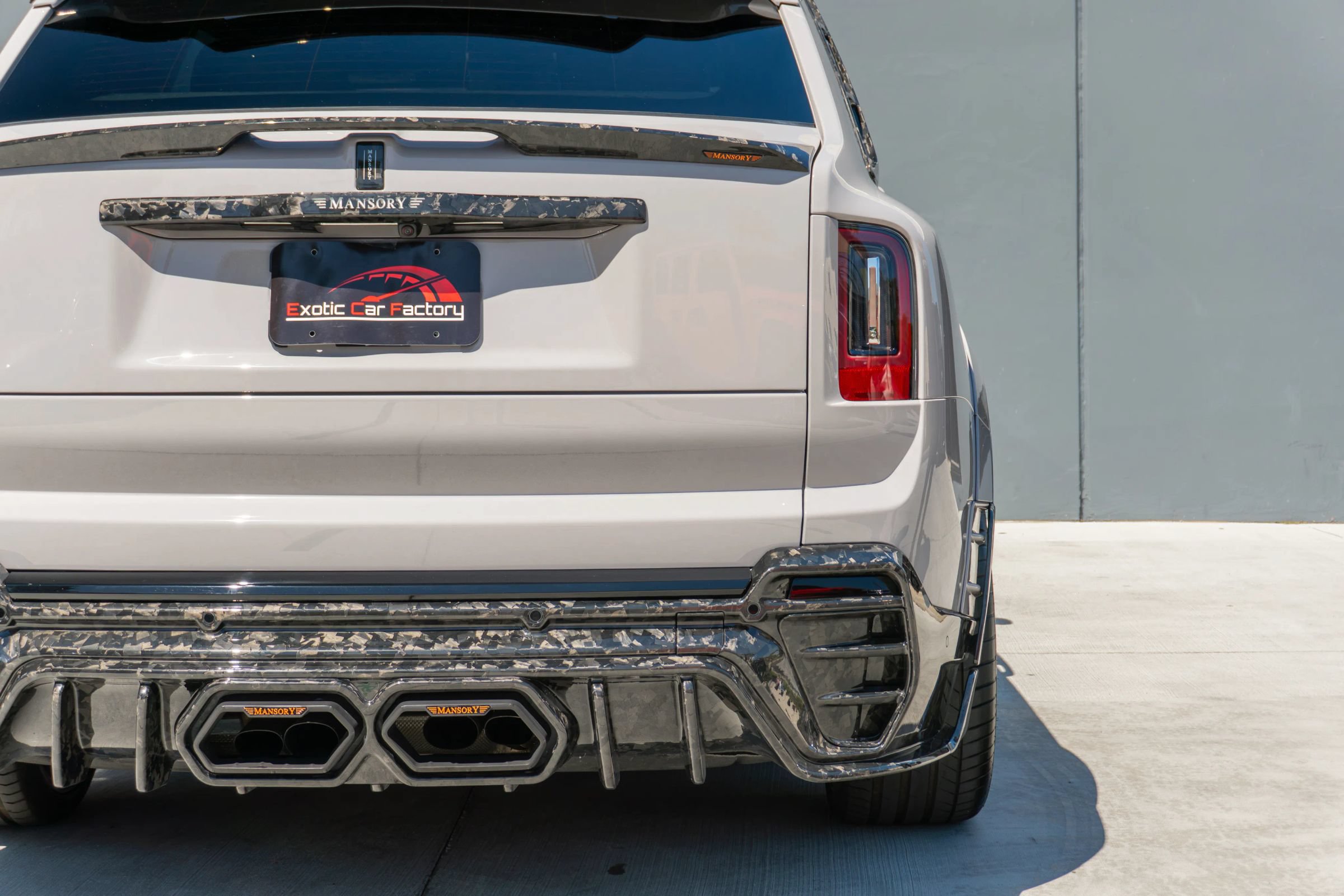 Used 2026 Rolls-Royce Cullinan AWD/4WD image 46