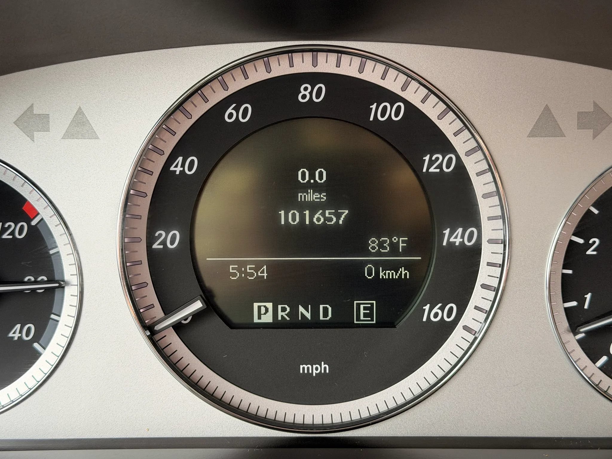 Used 2011 Mercedes-Benz GLK 350 4MATIC image 5