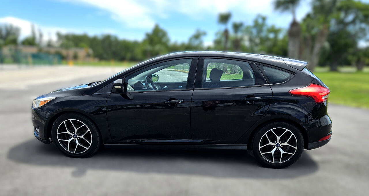 Used 2017 Ford Focus SEL w/ Cold Weather Package image 6