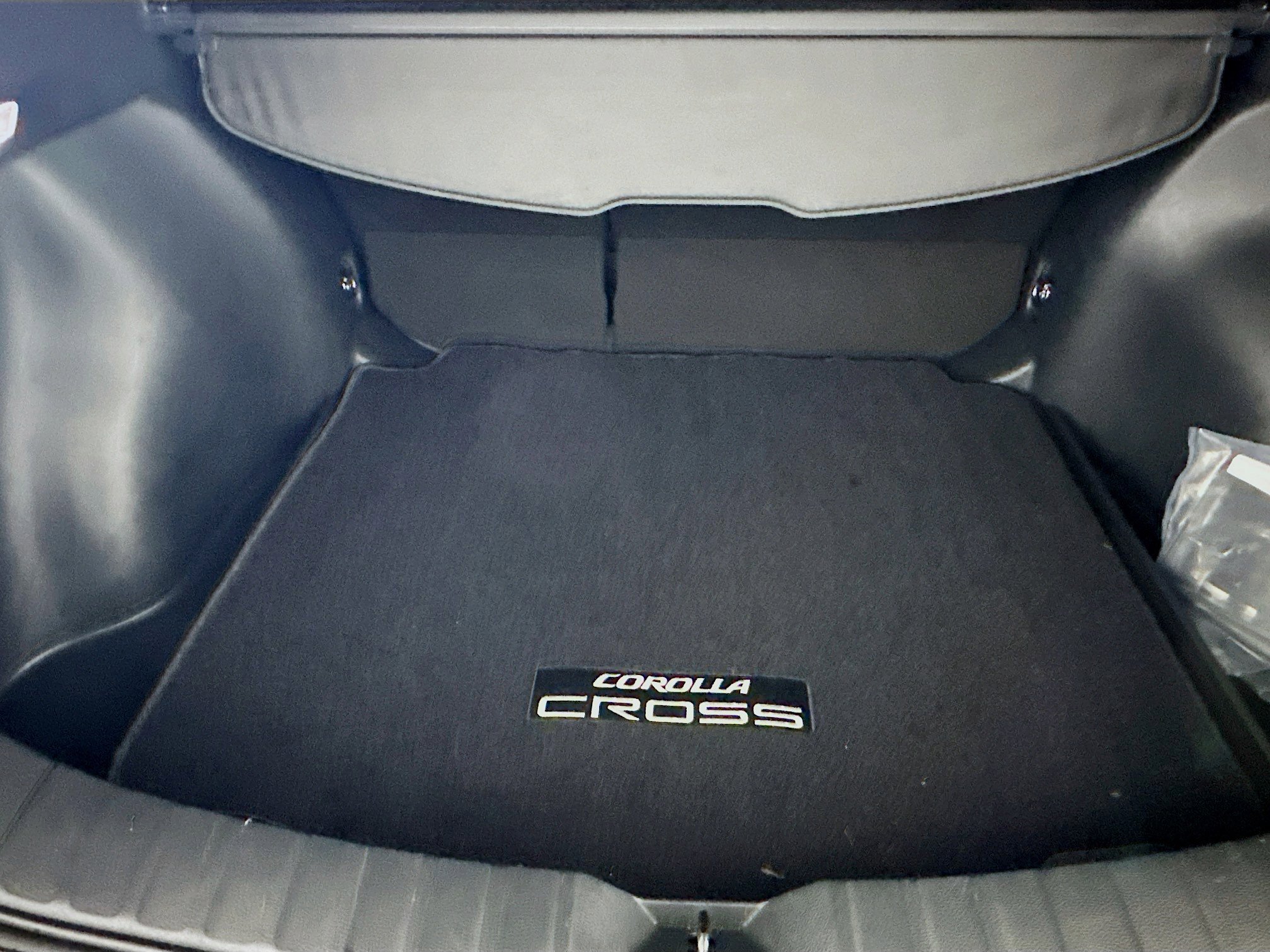 Used 2024 Toyota Corolla Cross LE w/ Moonroof Package image 31