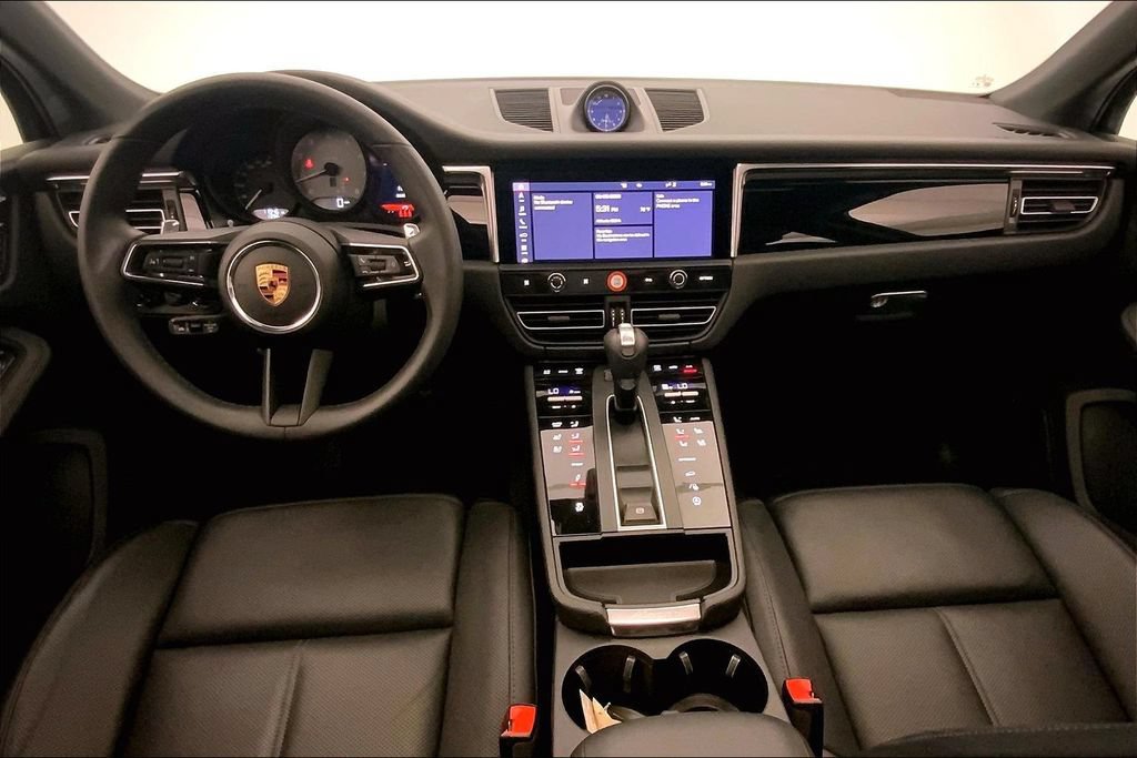Used 2025 Porsche Macan S AWD/4WD image 16