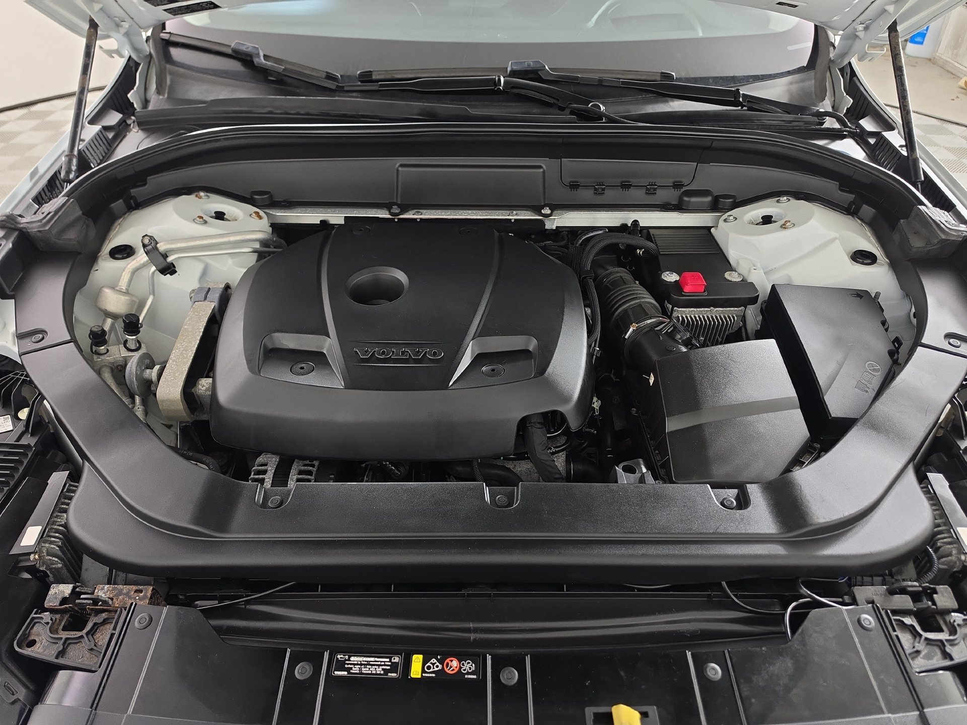 Used 2018 Volvo XC60 T6 Inscription w/ Convenience Package AWD/4WD image 37