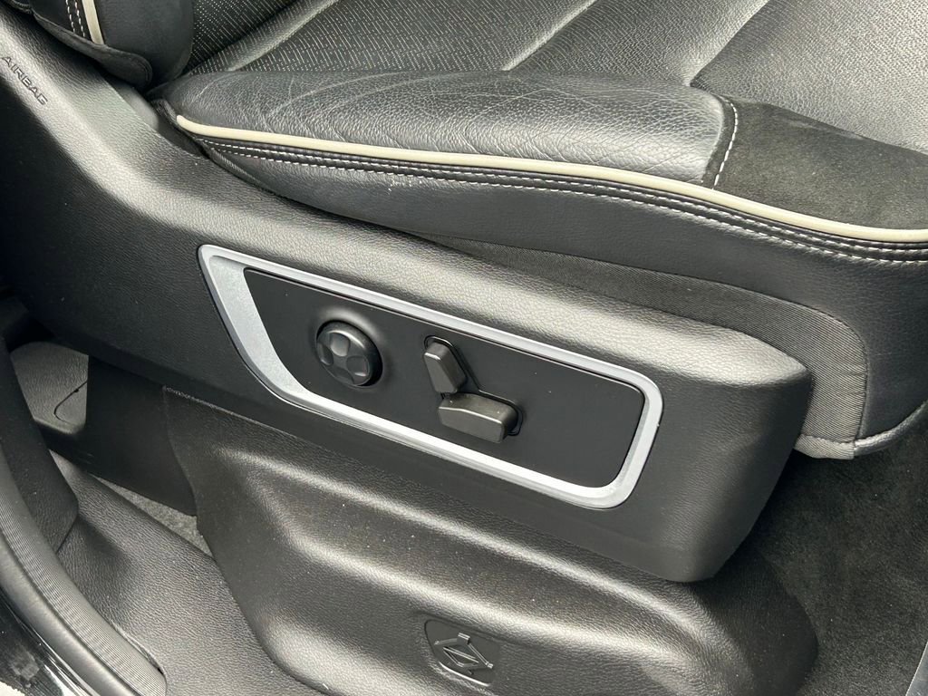 Used 2021 RAM 1500 Laramie image 48