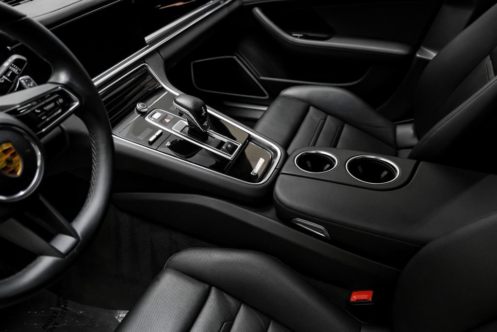 Used 2022 Porsche Panamera 4 AWD/4WD image 27