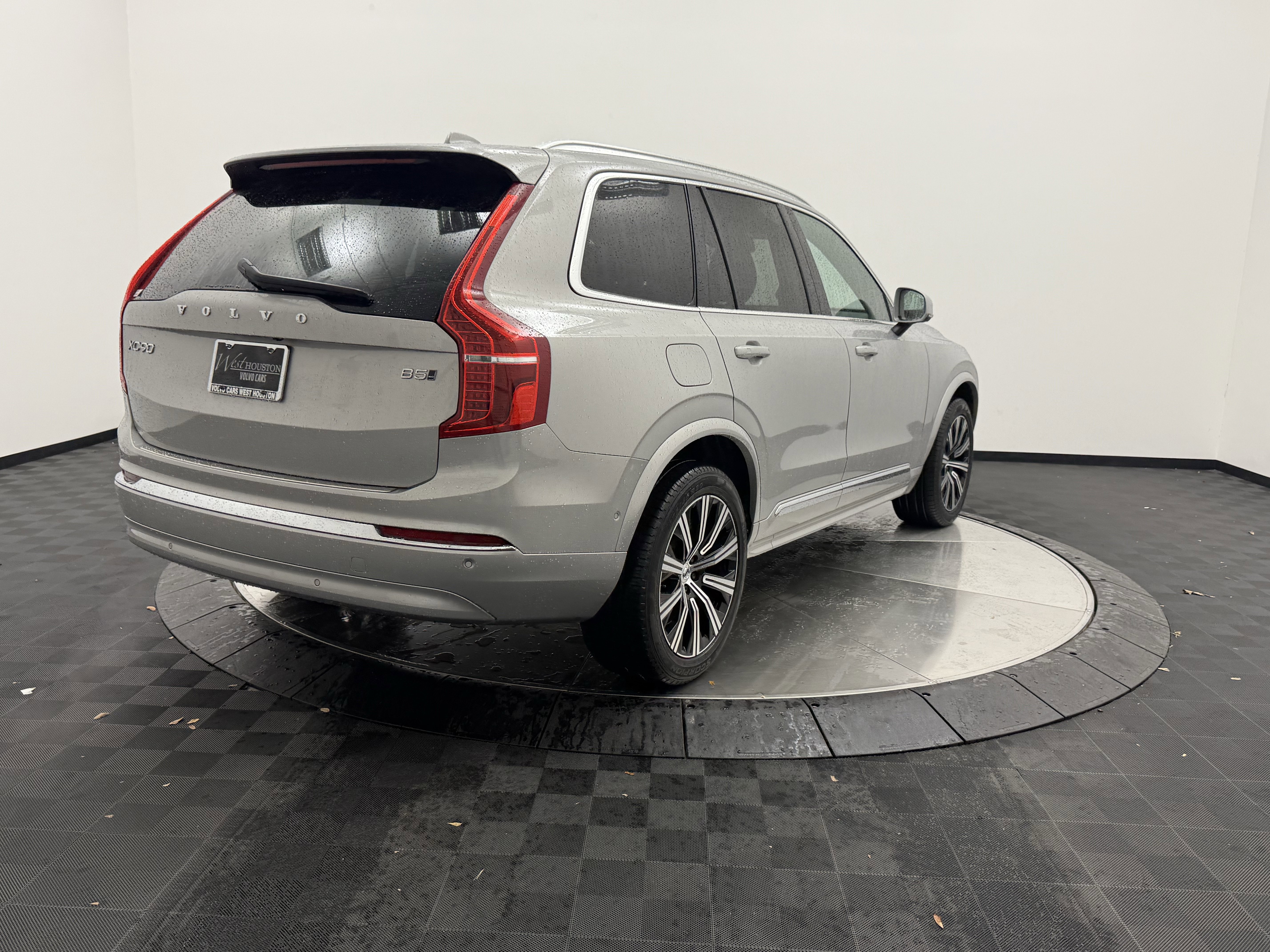 Certified 2023 Volvo XC90 B5 Plus w/ Protection Package Premier AWD/4WD image 6