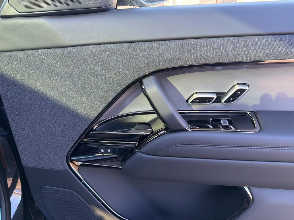 New 2026 Land Rover Range Rover Sport Dynamic SE image 25