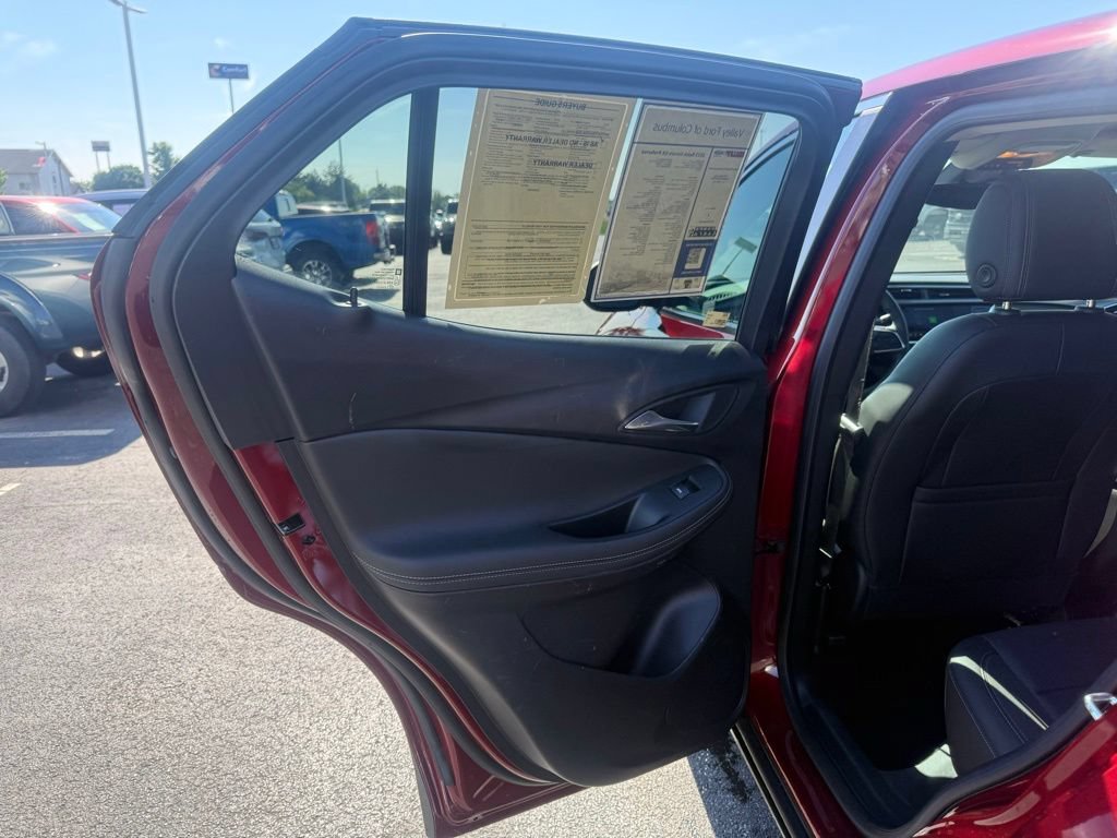 Used 2023 Buick Encore GX Preferred w/ Cold Weather Comfort Package FWD image 35