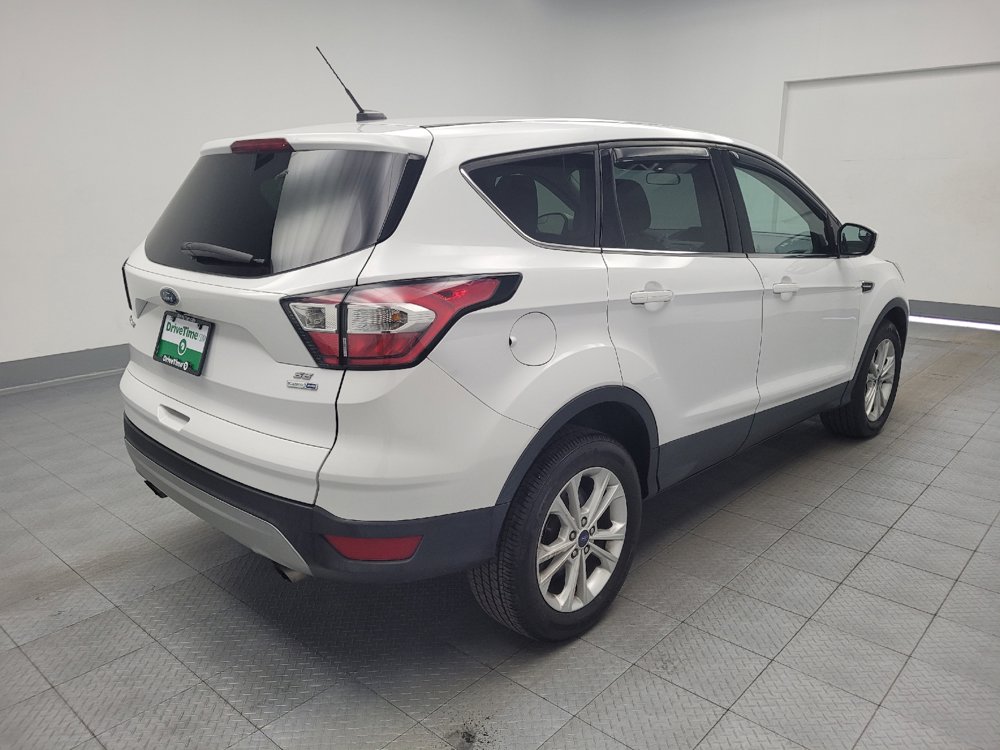 Used 2017 Ford Escape SE AWD/4WD image 9