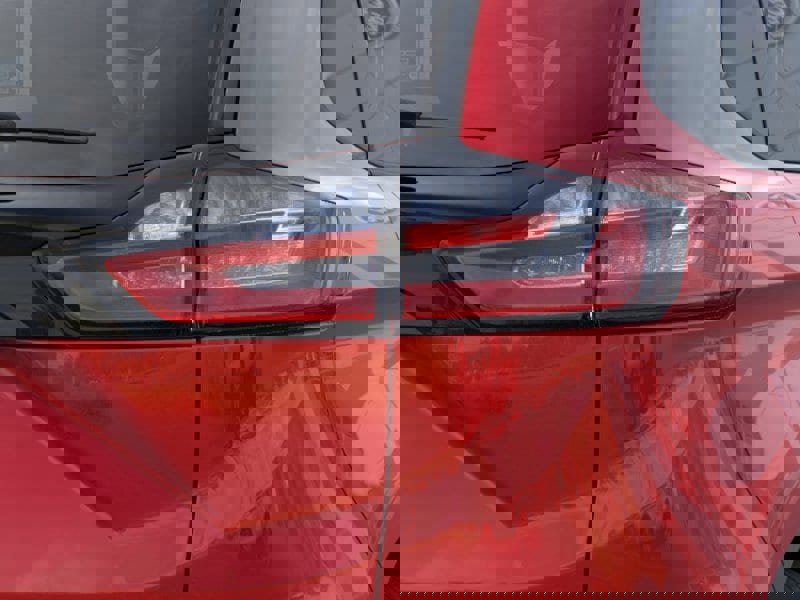 New 2024 Ford Edge ST-Line w/ Class II Trailer Tow Package image 21