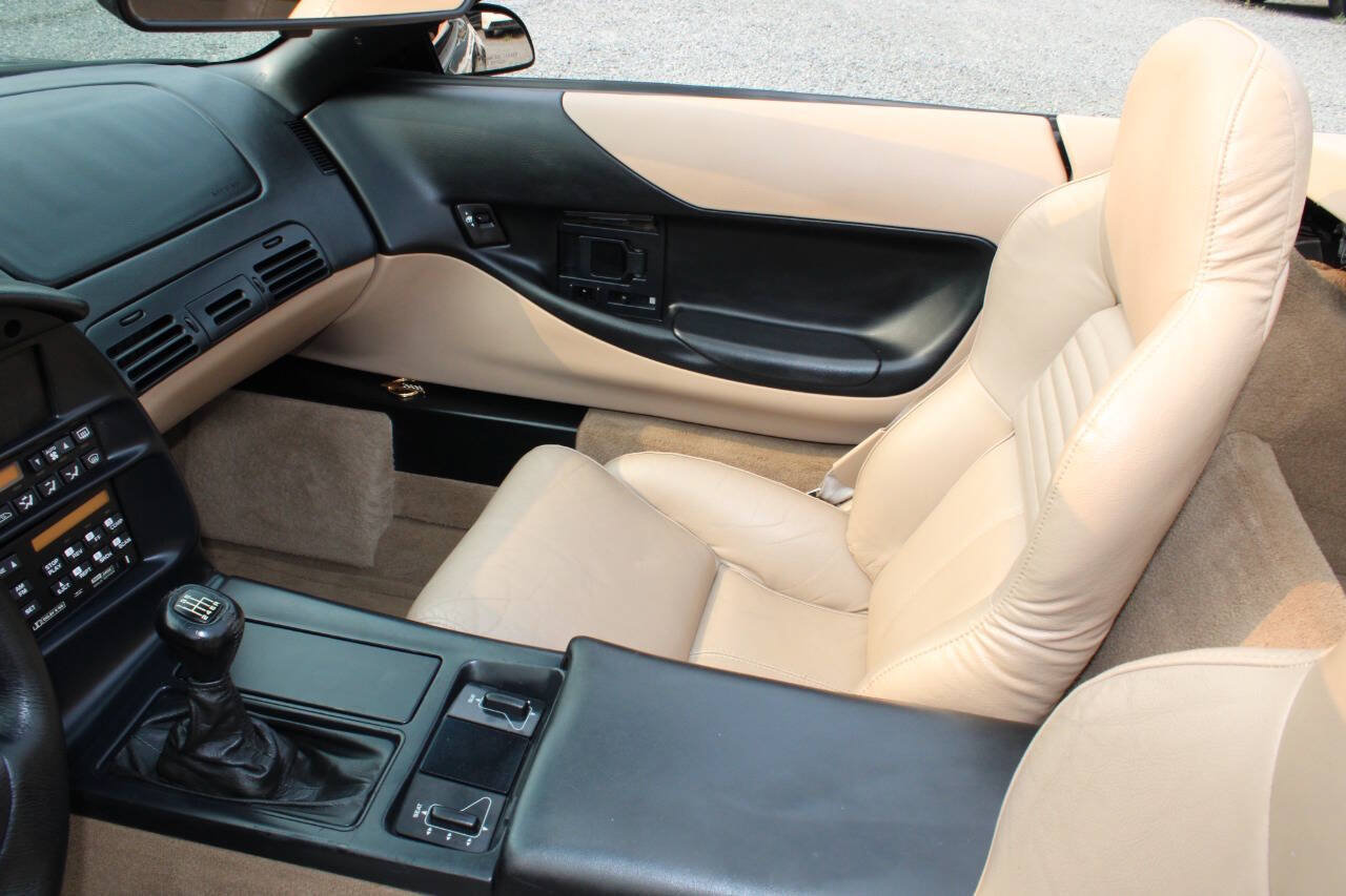 Used 1996 Chevrolet Corvette Convertible RWD image 14