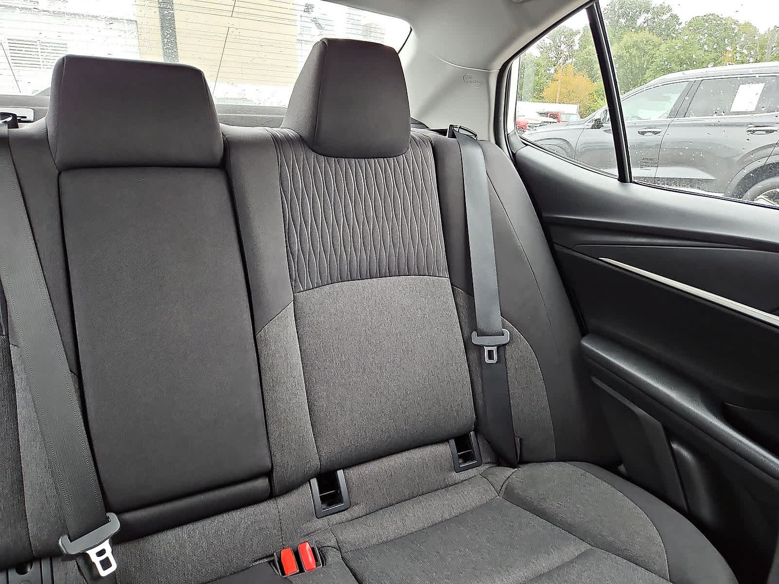 Used 2025 Toyota Camry LE FWD image 15