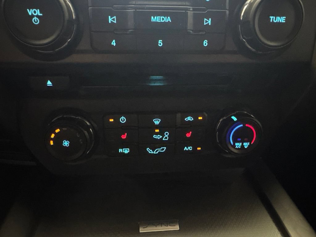 Used 2017 Ford F150 XLT w/ Equipment Group 302A Luxury AWD/4WD image 32