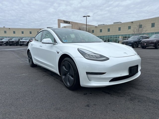 Used 2020 Tesla Model 3 Standard Range Plus image 1